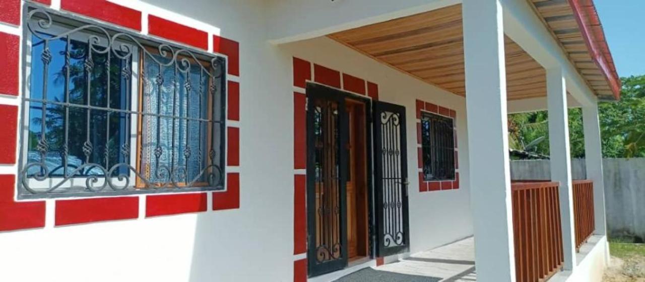 La Maison Du Voyageur Kribi Eksteriør bilde